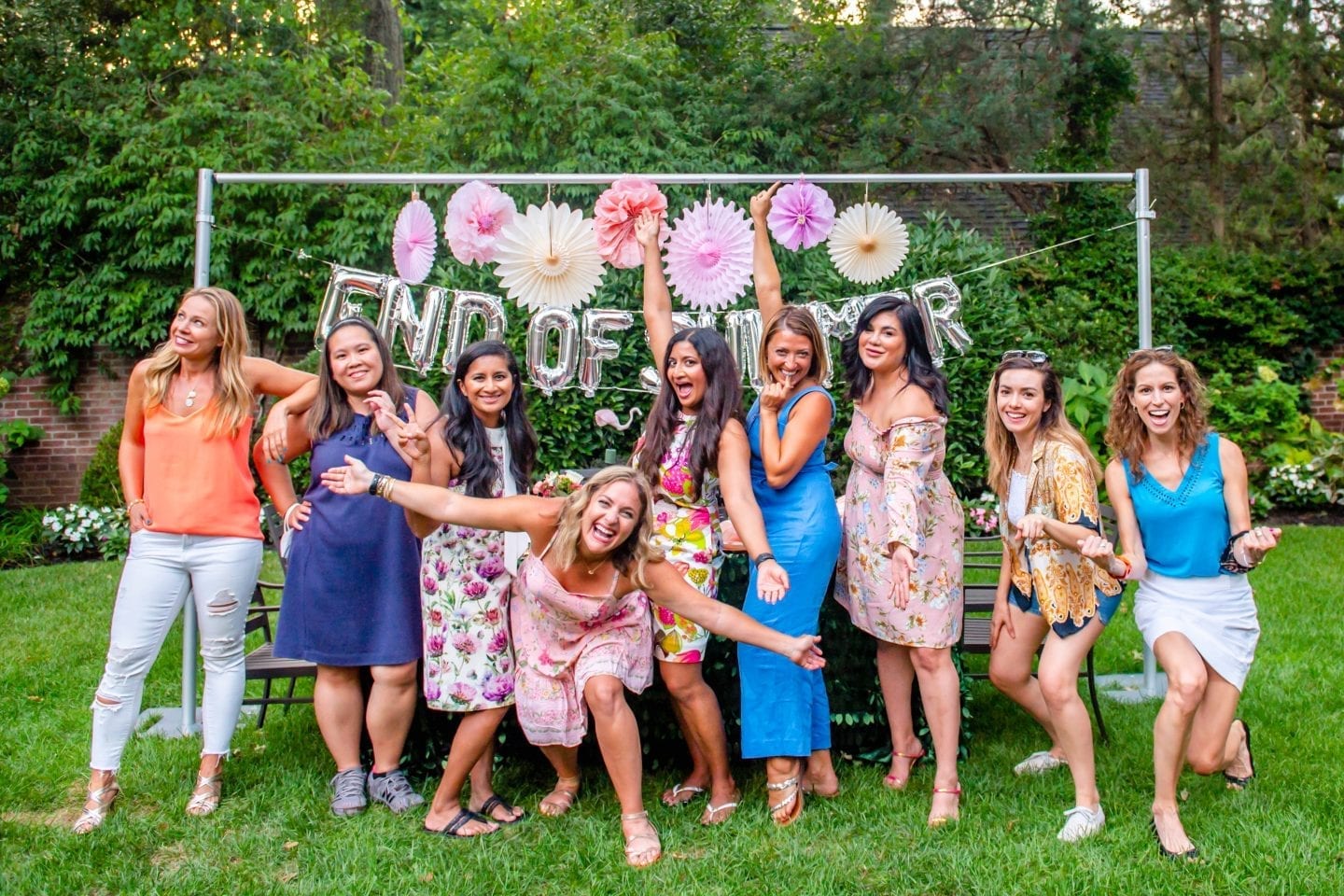 How to Host a Beautiful End of Summer Party? Host a Beautiful End of Summer Party