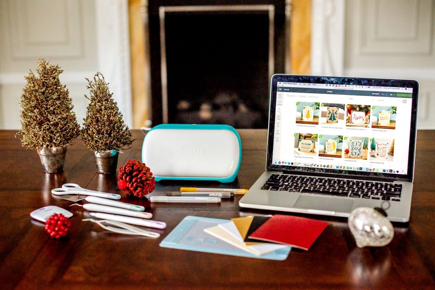 How to Make Holiday Gifts With Cricut Joy holiday gifts with cricut joy