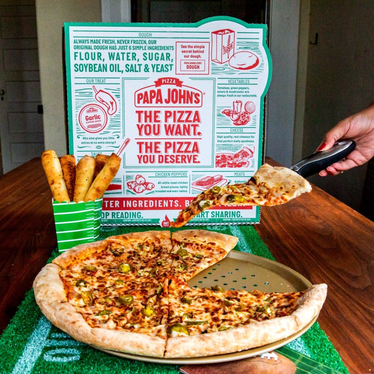 How to Make Easy Super Bowl Foods for 2021 Papa John's Super Bowl Pizza