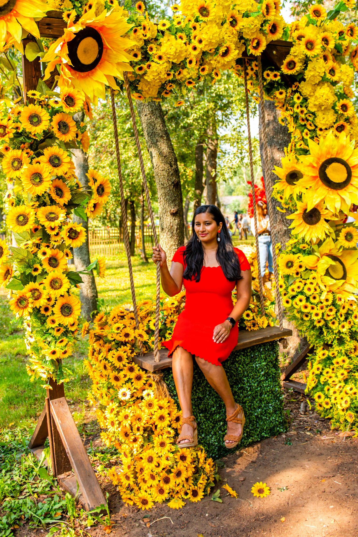 Floral Escape - Sunflower Swing.The Floral Escape NYC.