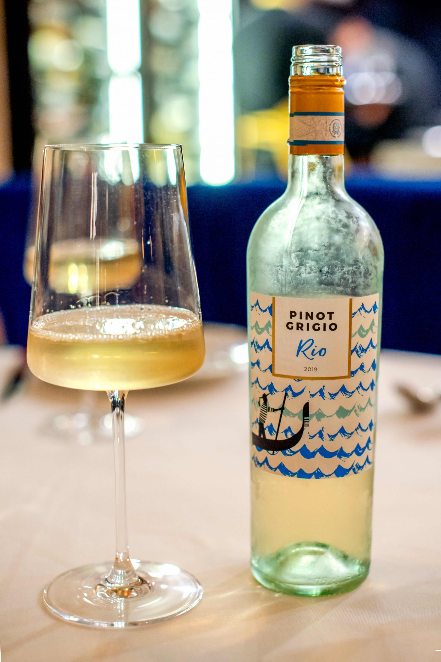 Casa Limone - white wine. Best Italian restaurants in midtown. 