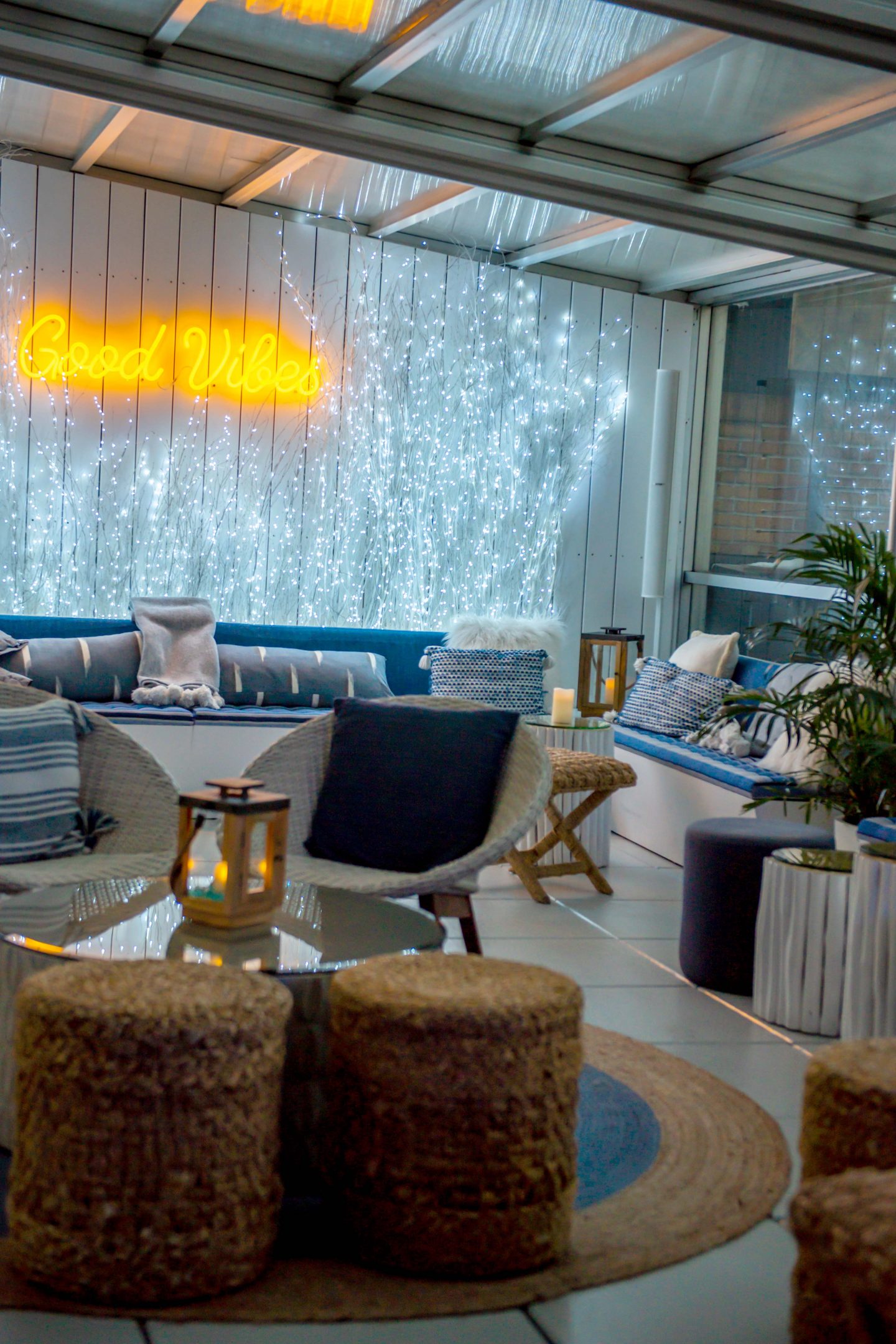The Best Winter Rooftop Bars in NYC in 2022: Sandbar Sandbar Good Vibes. Best Winter Rooftop Bars in NYC. Sandbar Rooftop.