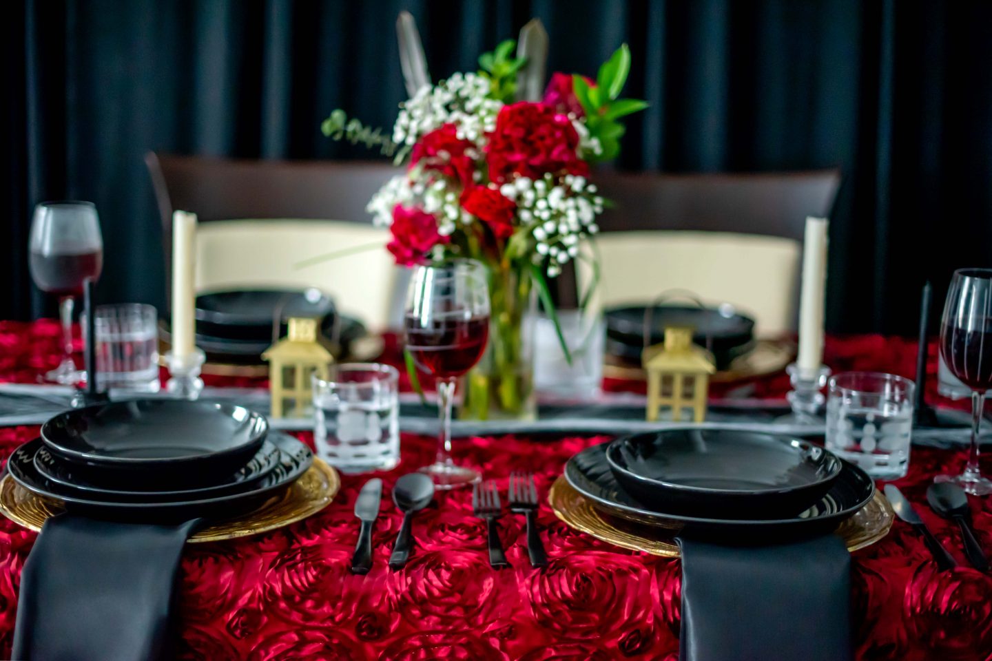 Easy Halloween Dinner Ideas for Adults with Mikasa in 2022 Halloween Dinner Ideas for Adults. Mikasa Halloween. Burgundy and Black Halloween. Mikasa Swirl Black with Graphite Ombre Coupe set, Mikasa Delano Gunmetal flatware, Mikasa Cheers Wine Glasses and Mikasa Cheers Old Fashioned Glasses. Burgundy and Black Halloween.