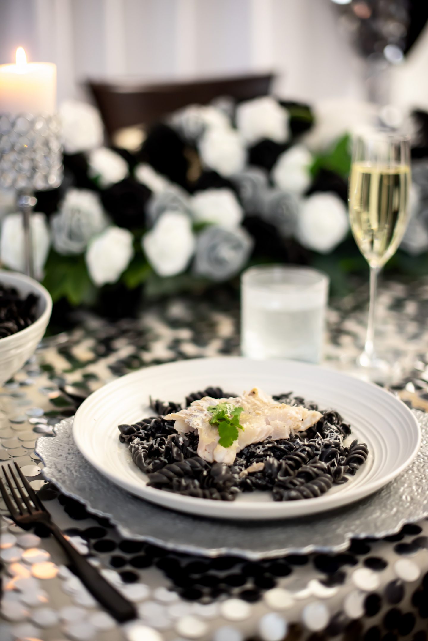 Black and White Party Ideas. Mikasa New Year's Eve. Mikasa Black and White Tablescape. New Year's Eve Party Ideas. Black and White Foods.