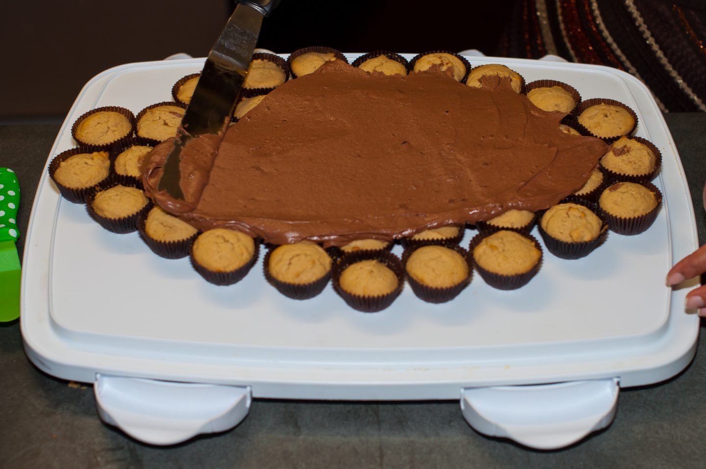 The Best Super Bowl Dessert Ideas: Pullout Football Cupcakes Super Bowl Dessert Ideas. Pullout Football Cupcakes.