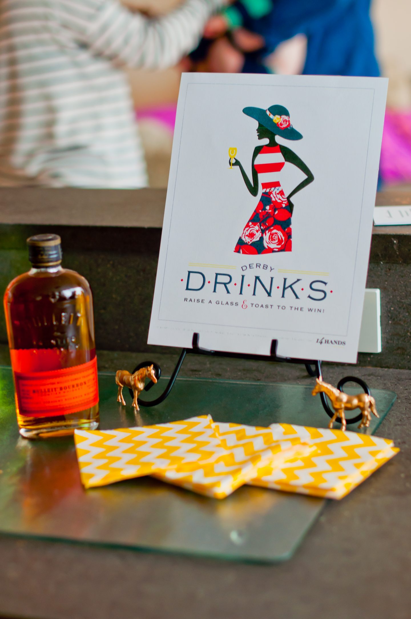 5 of the Best Kentucky Derby Party Ideas Best Kentucky Derby Party Ideas. Derby Tablescape. Derby Decorations. Derby Drink Ideas.