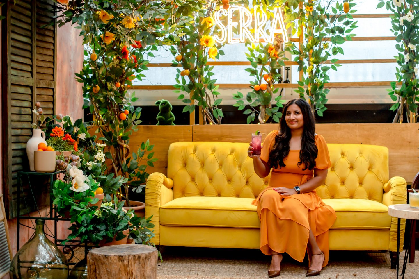 Eataly Flatiron NYC. Eataly Spring 2023. Eataly Summer 2023. Yellow sofa at Serra.