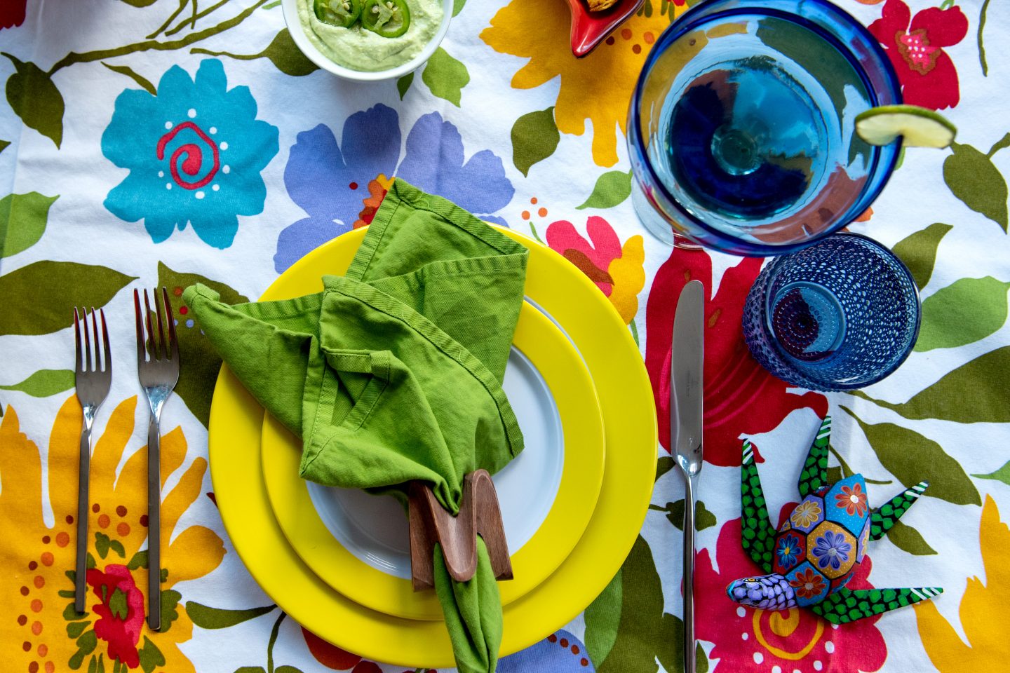Place setting. Mexican dinner party with Margarita. 