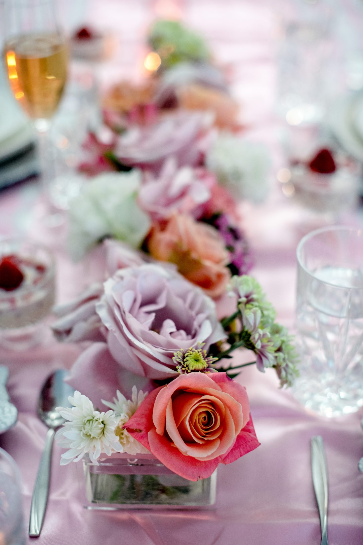 7 Best Ideas for Dinner on Mother's Day: Beautiful Tablescape and Delicious Recipes Dinner on Mother's Day. Mother's Day ideas. Mother's Day Tablescape. Amazon viral floral centerpiece.