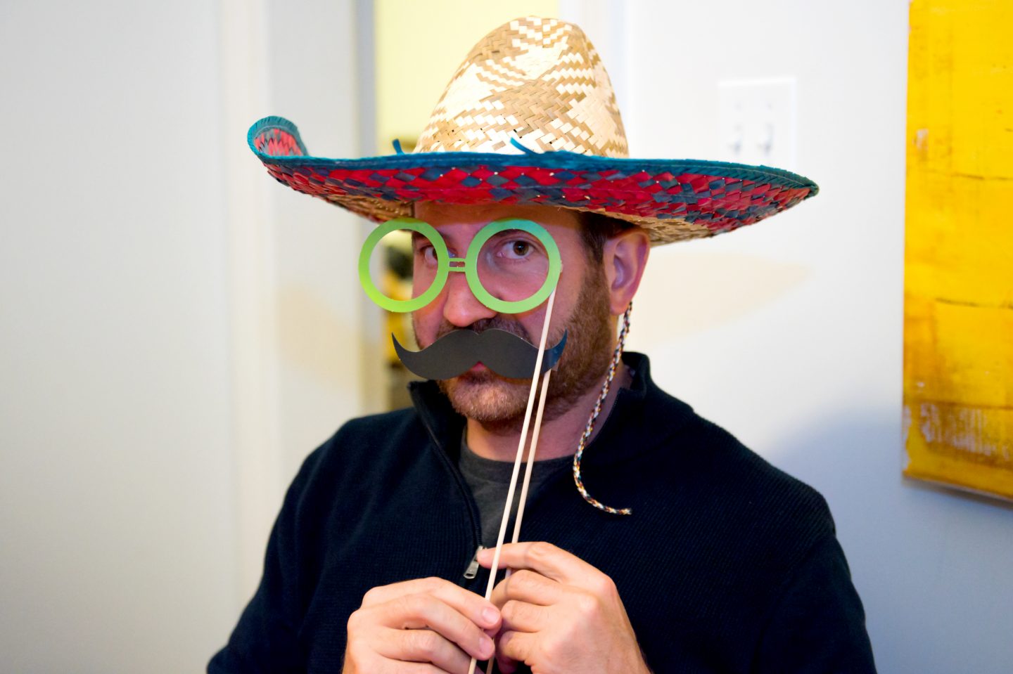 Cinco de Mayo Party Ideas. Cinco de Mayo Tablescape. Cinco de Mayo Dinner Party. Cinco de Mayo Photobooth Props. Sombreros.  