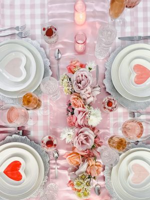 7 Best Ideas for Dinner on Mother’s Day: Beautiful Tablescape and Delicious Recipes