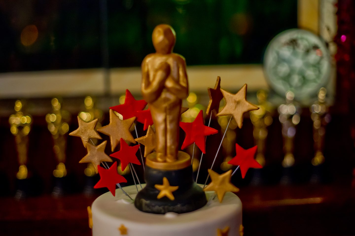 Roll Out the Red Carpet: 9 Best Oscars Party Ideas for a Glamorous Night Oscars party ideas. Oscars cake.