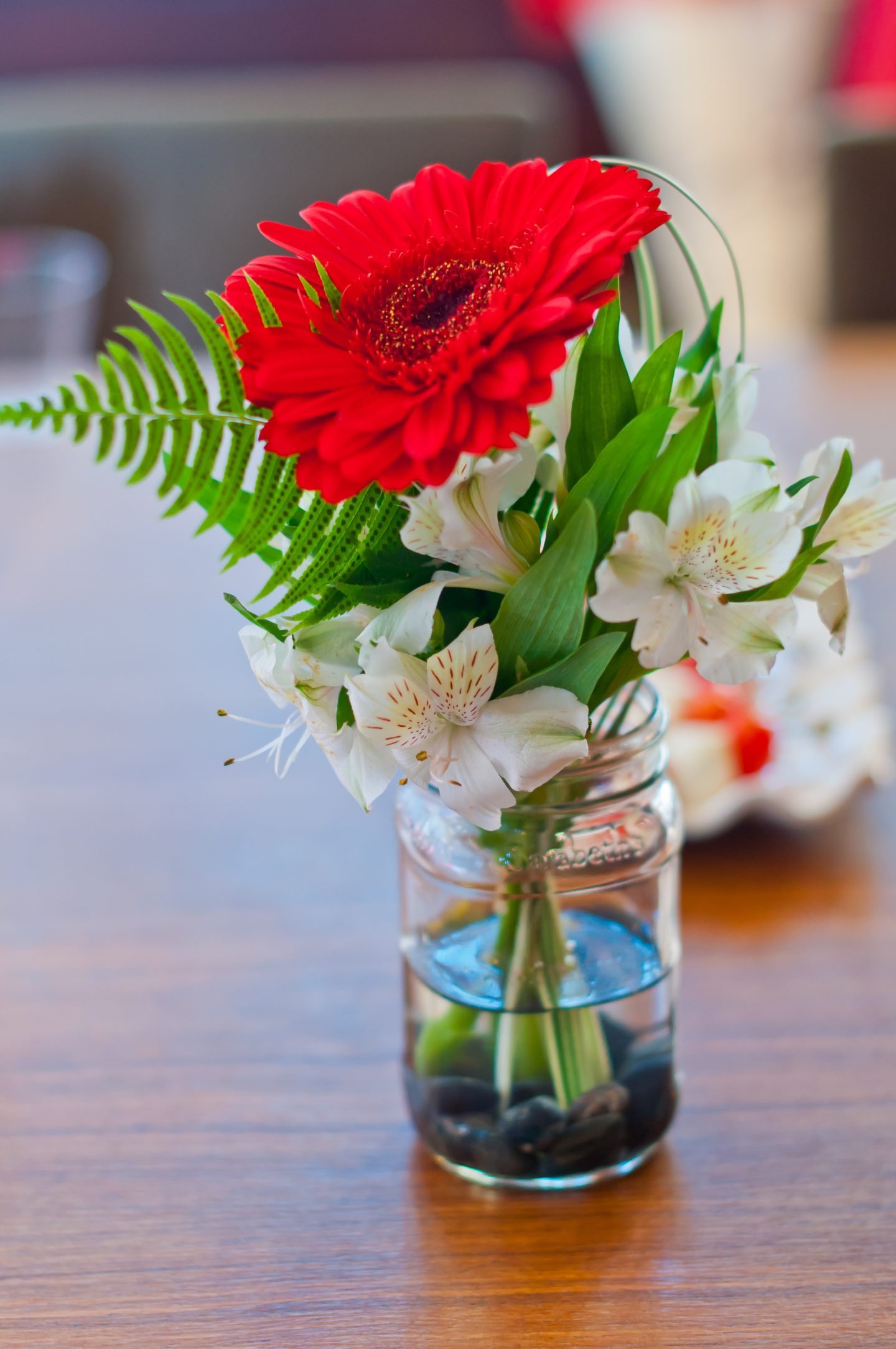 Fire and Ice Theme Party Ideas. Red and white party. Red and white flowers. 