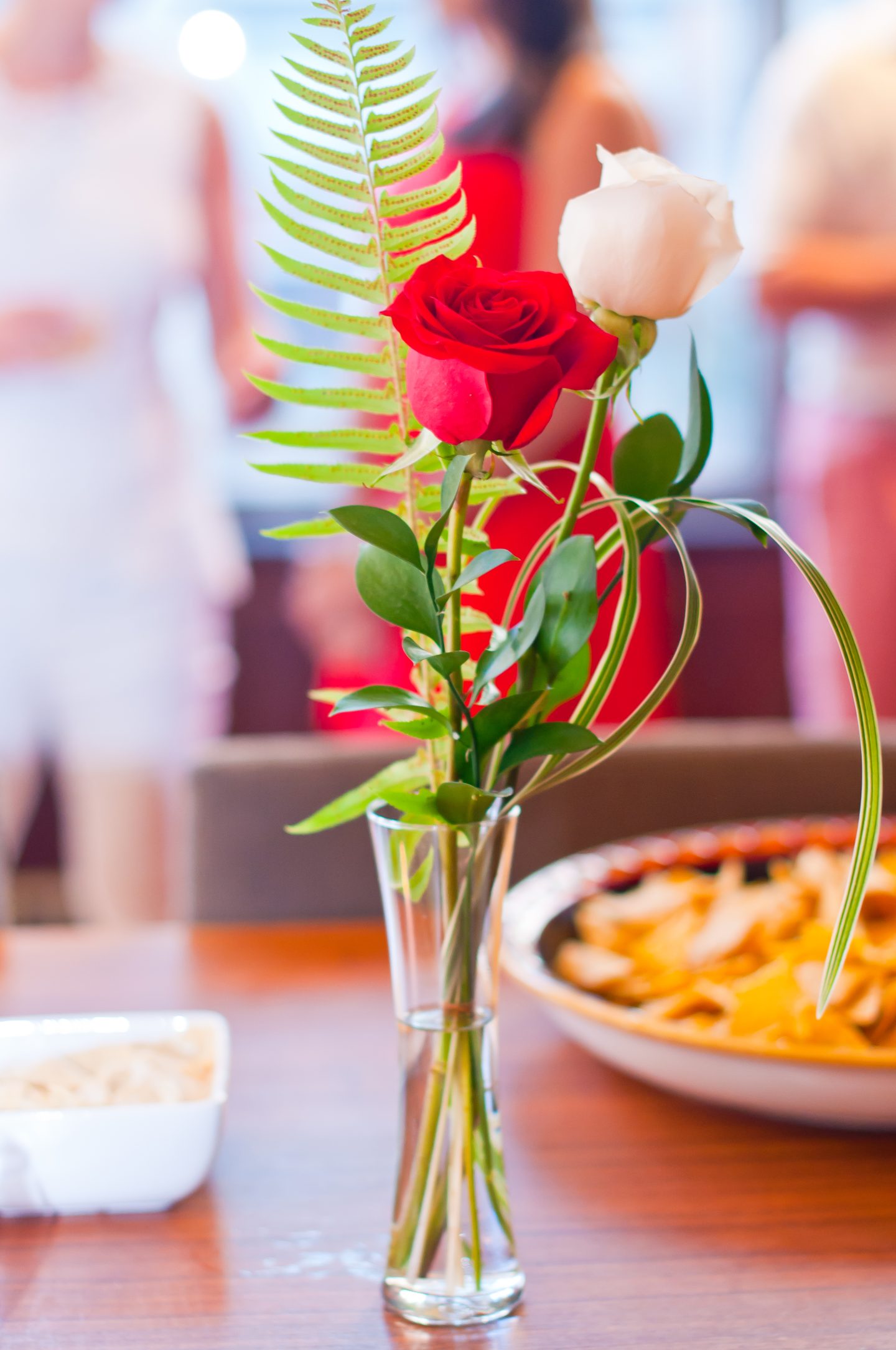 Fire and Ice Theme Party Ideas. Red and white party. Red and white flowers. 