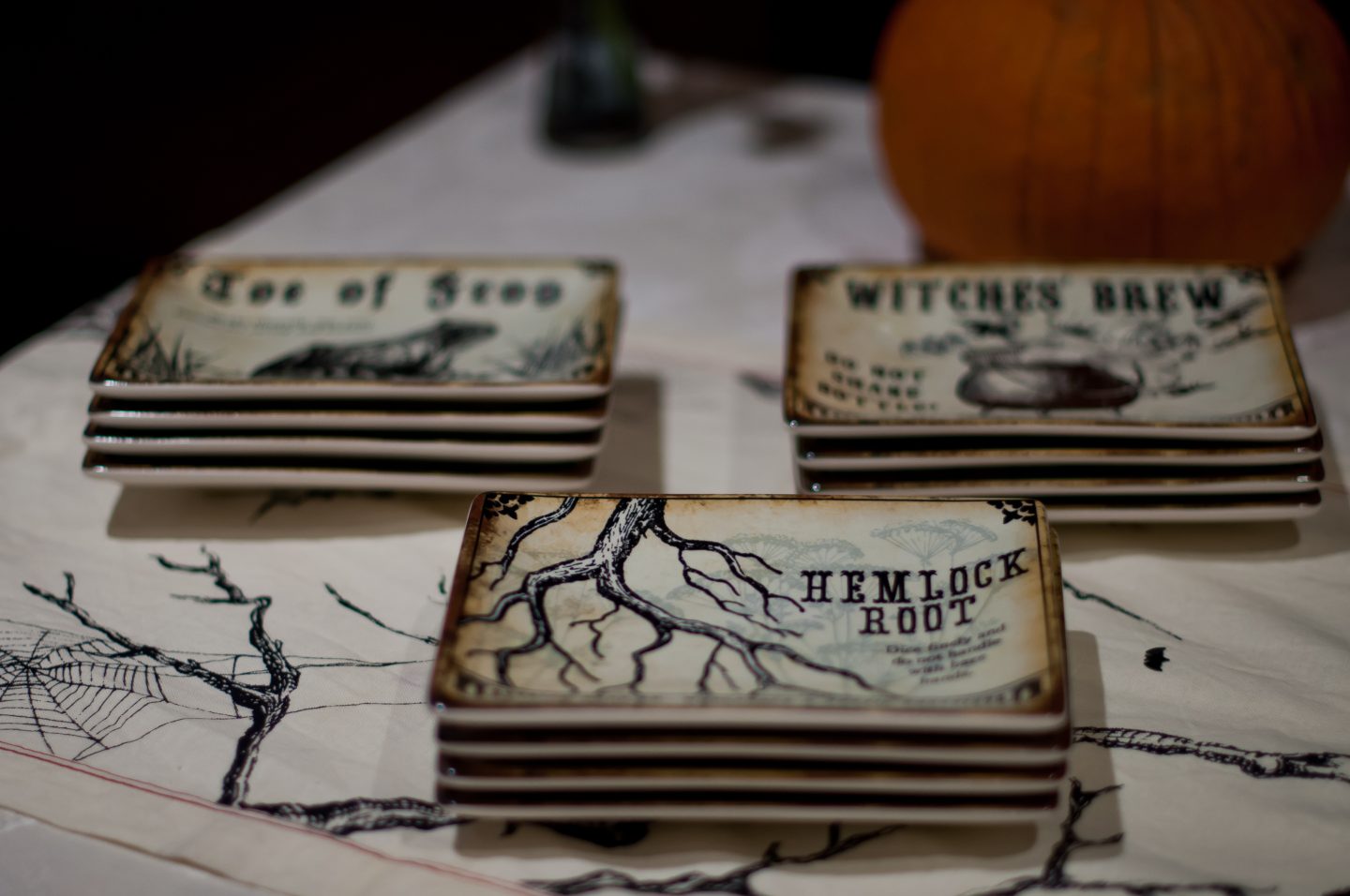 Halloween plates. Halloween dessert table. 