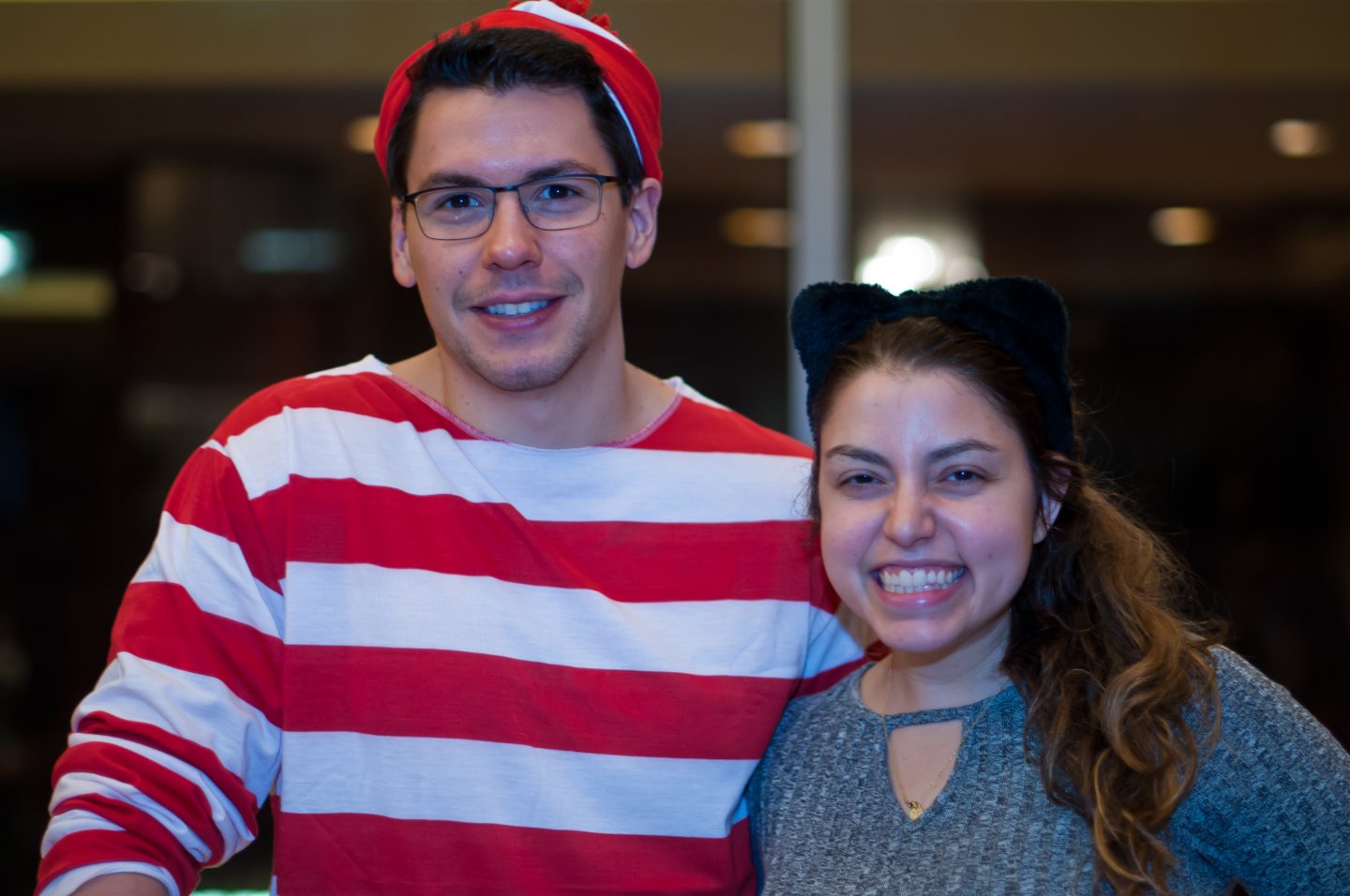 Halloween adult costume ideas. Halloween dinner party. 