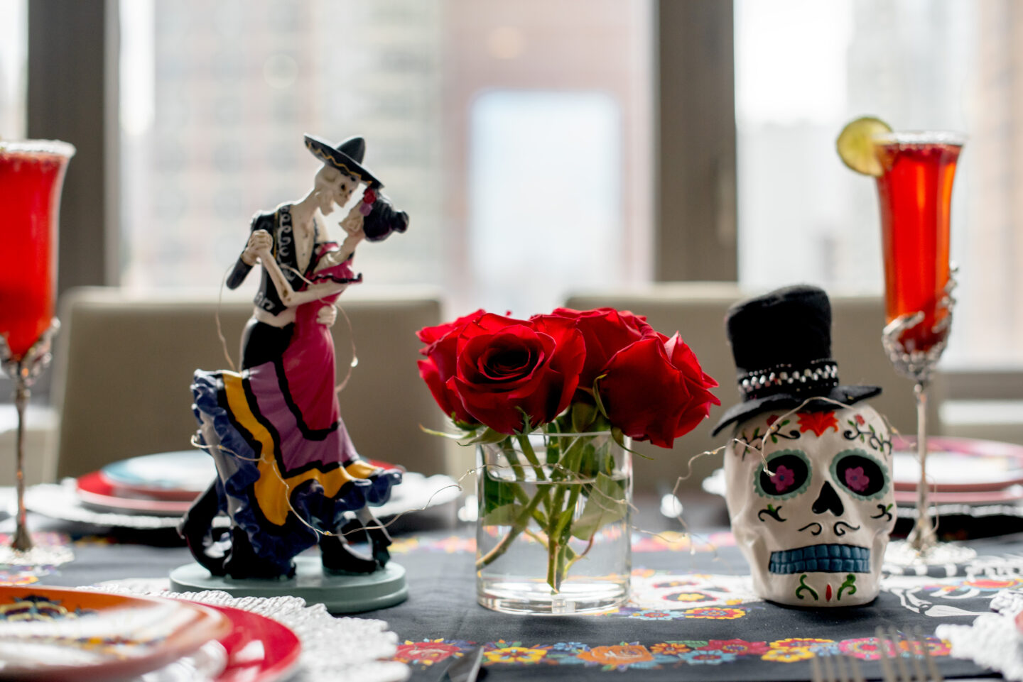 Day of the Dead Party Ideas. Dia de los Muertos. Day of the Dead Party Tablescape. Day of the Dead Tablescape.  Catrina. Catin. Sugar Skull. 