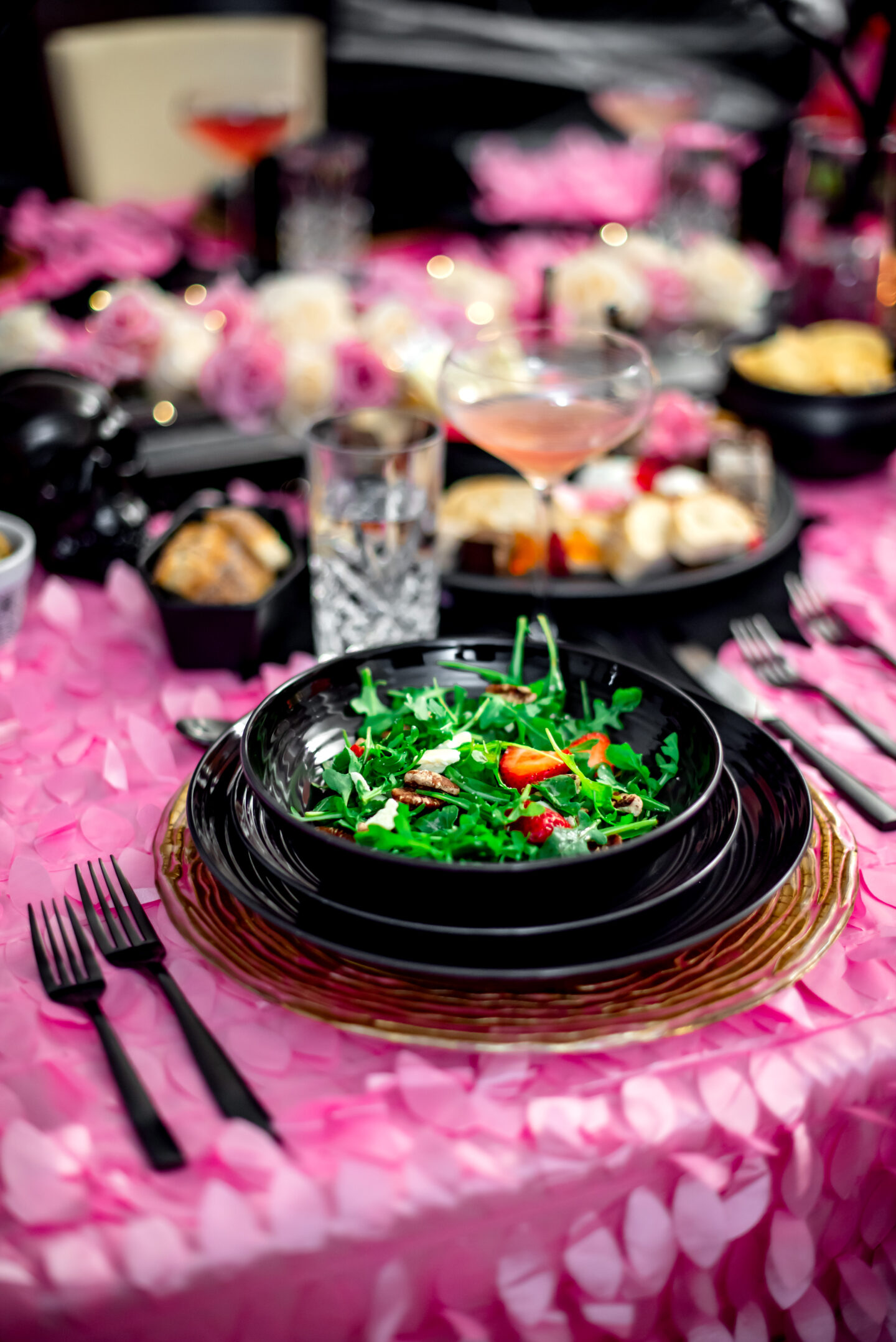 Pinkoween. Barbie Halloween. Pink Halloween. Pink and Black Tablescape. Mikasa Swirl Black. Cheers Coupe Glasses.