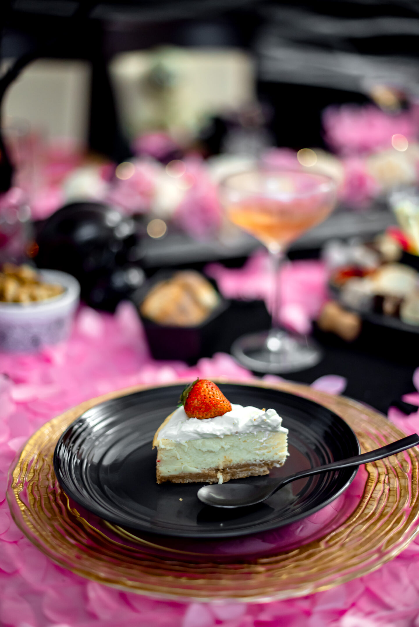 Pinkoween. Barbie Halloween. Pink Halloween. Pink and Black Tablescape. Mikasa Swirl Black. Cheesecake. 