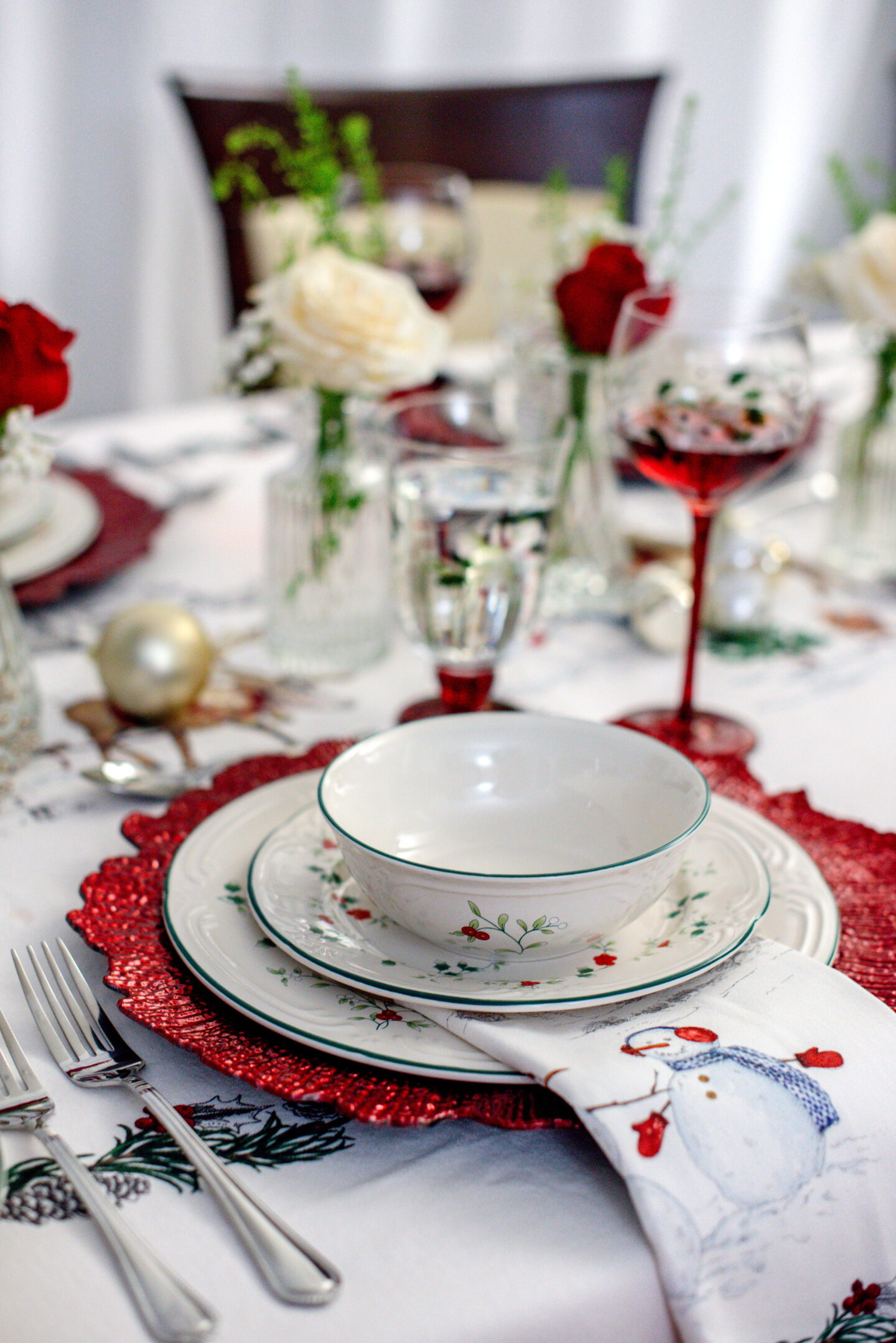 Pfaltzgraff Winterberry Tableware.