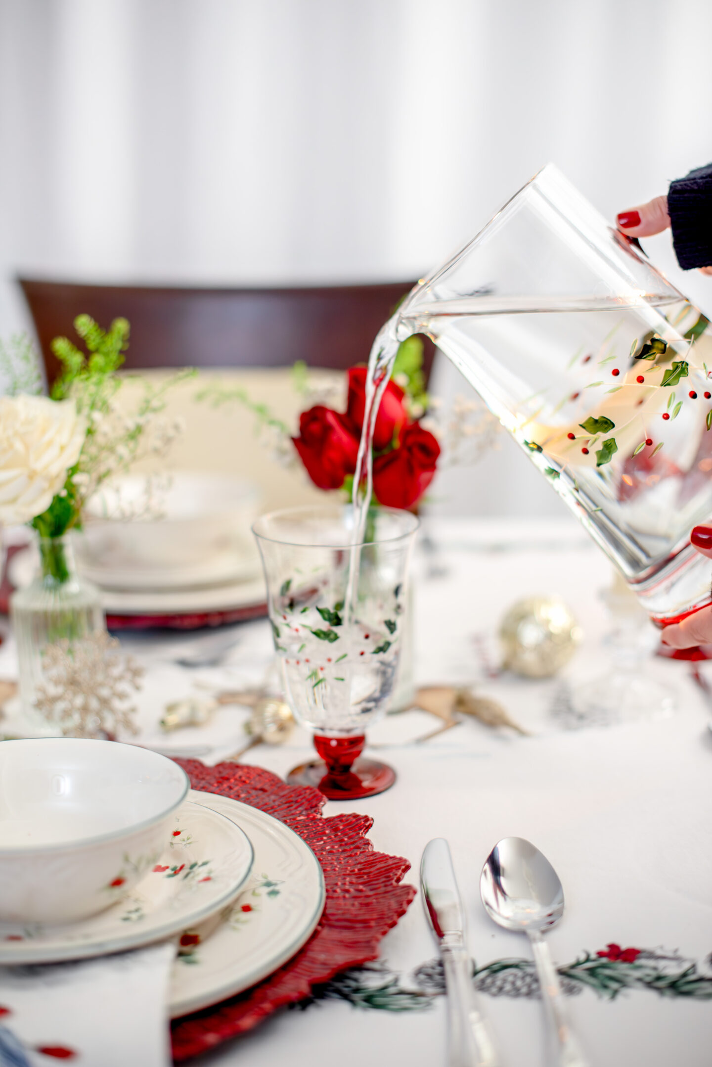 Pfaltzgraff Winterberry Tableware. Pfaltzgraff Winterberry Goblets.