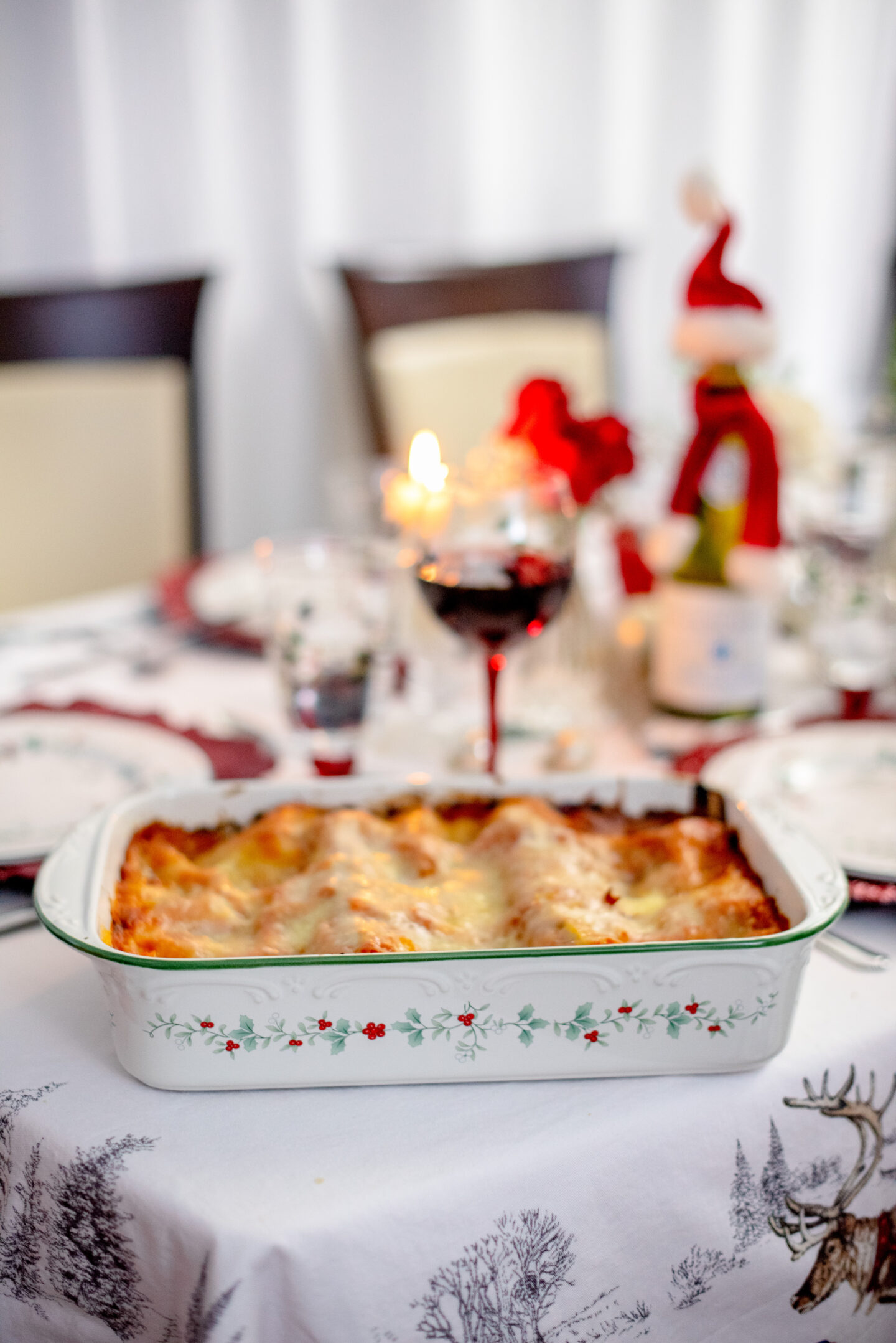 Pfaltzgraff Winterberry Tableware.