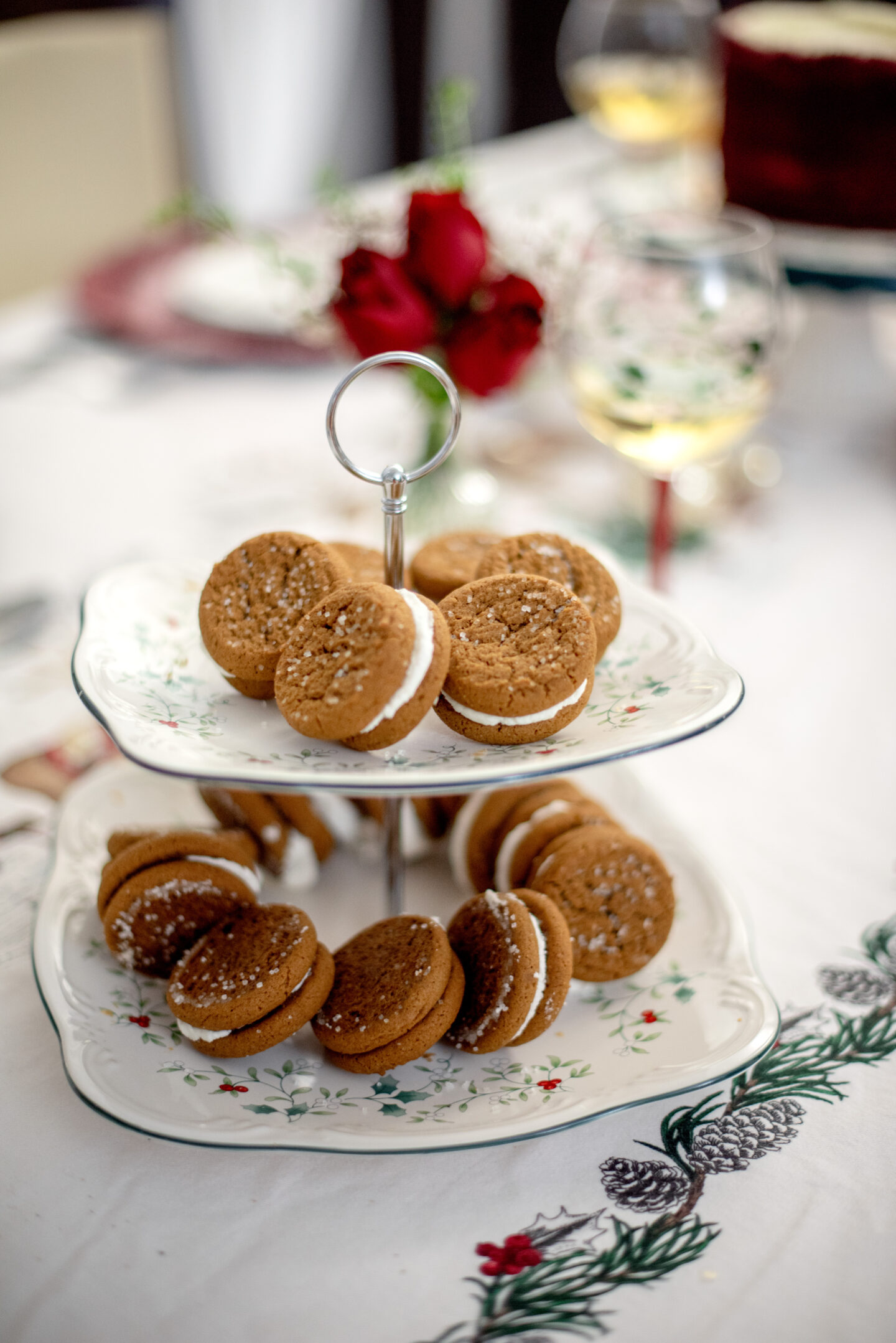 Pfaltzgraff Winterberry Tableware.
