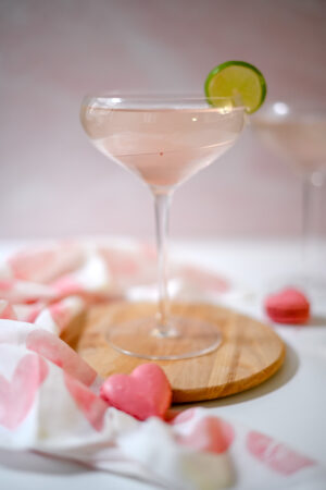 Crafting the Perfect Cosmopolitan Recipe with 6-Ingredients for Valentine’s Day