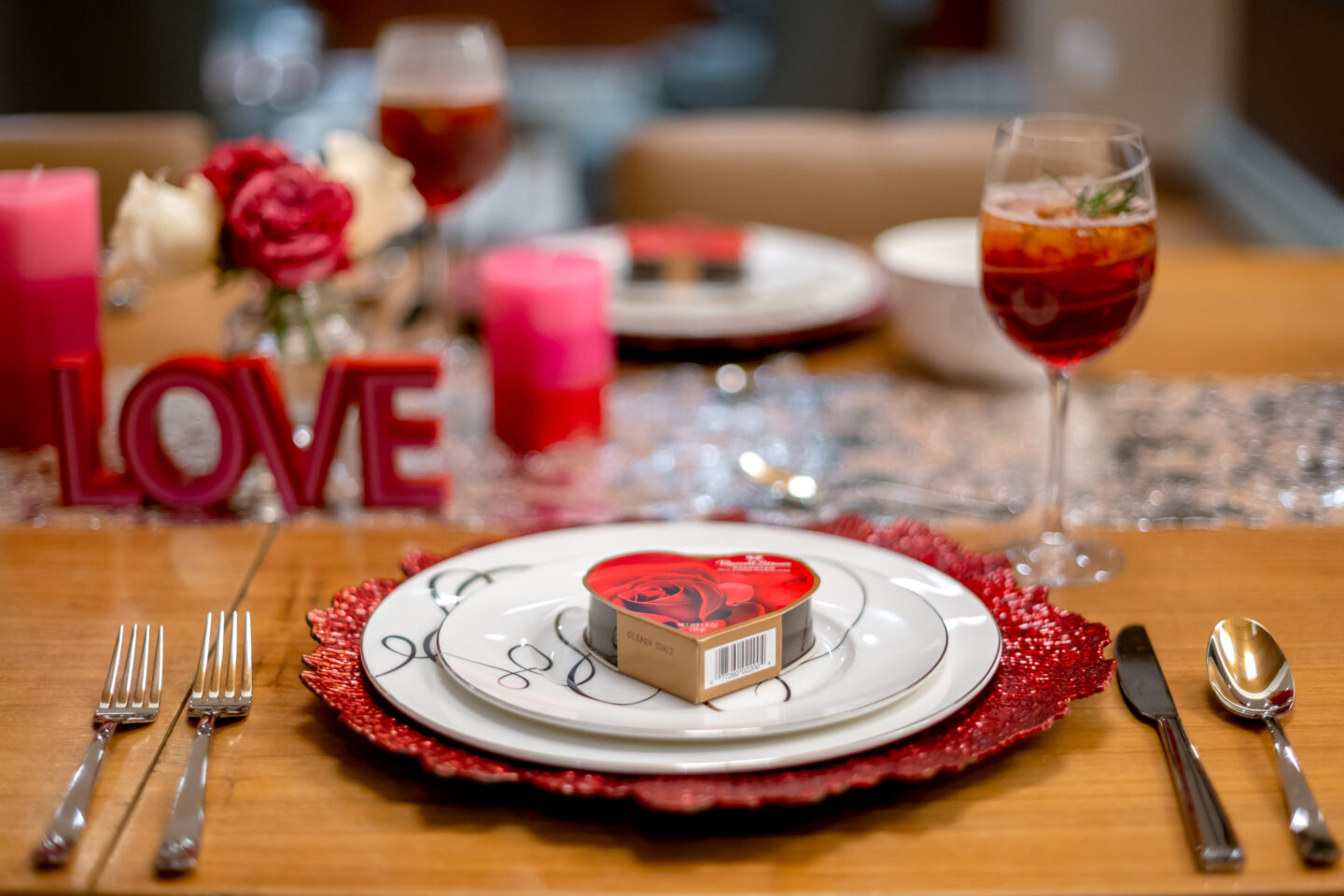 Red Galentine's Day Party Ideas. Red Galentine's Day tablescape.
