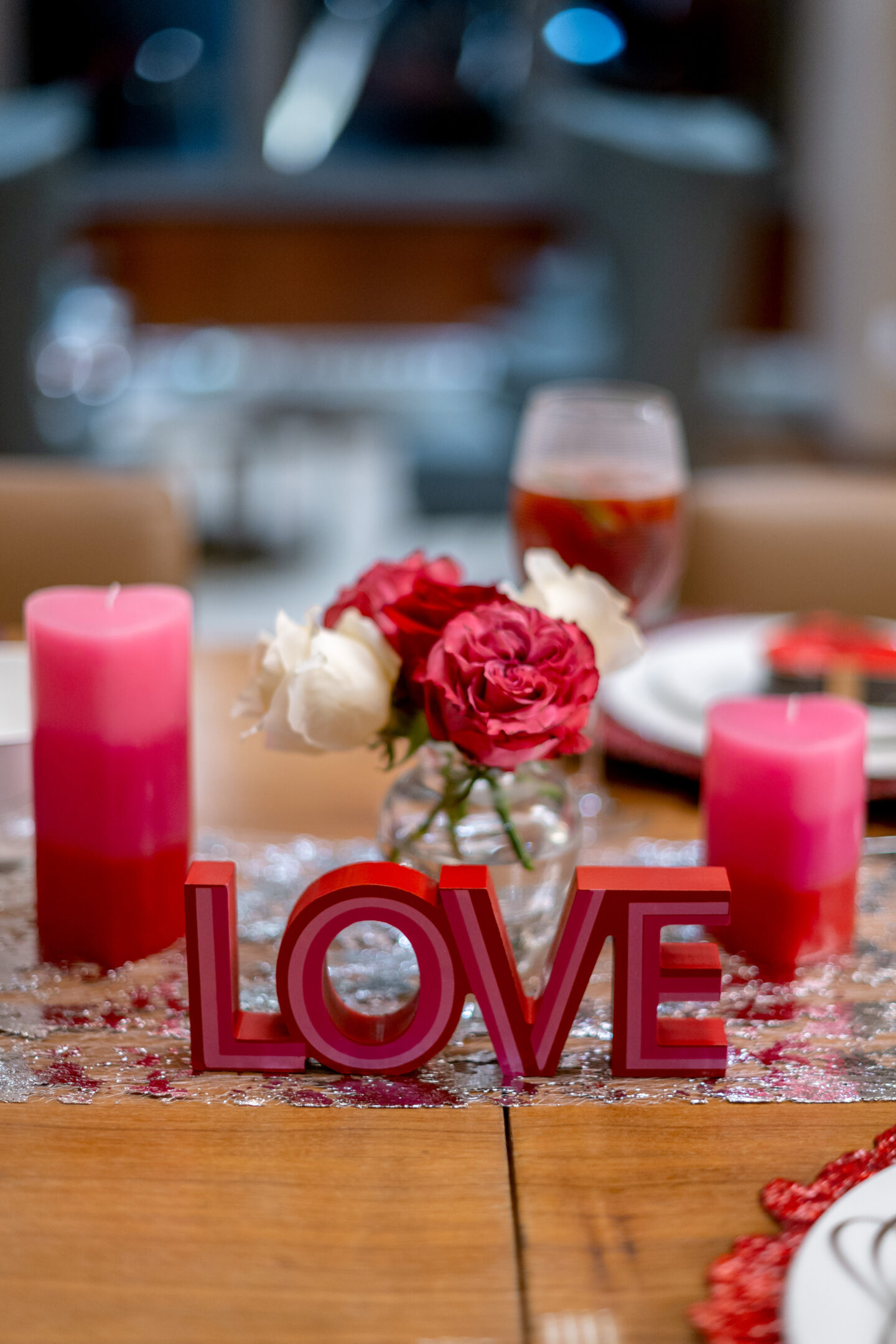 Red Galentine's Day Party Ideas. Red Galentine's Day tablescape.
