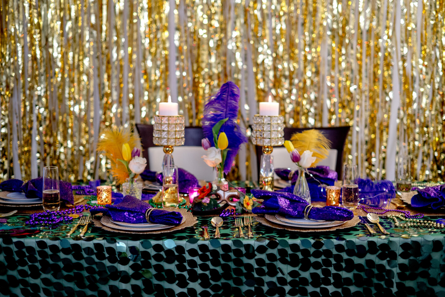 Mardi Gras Party Ideas. Mardi Gras Tablescape. 