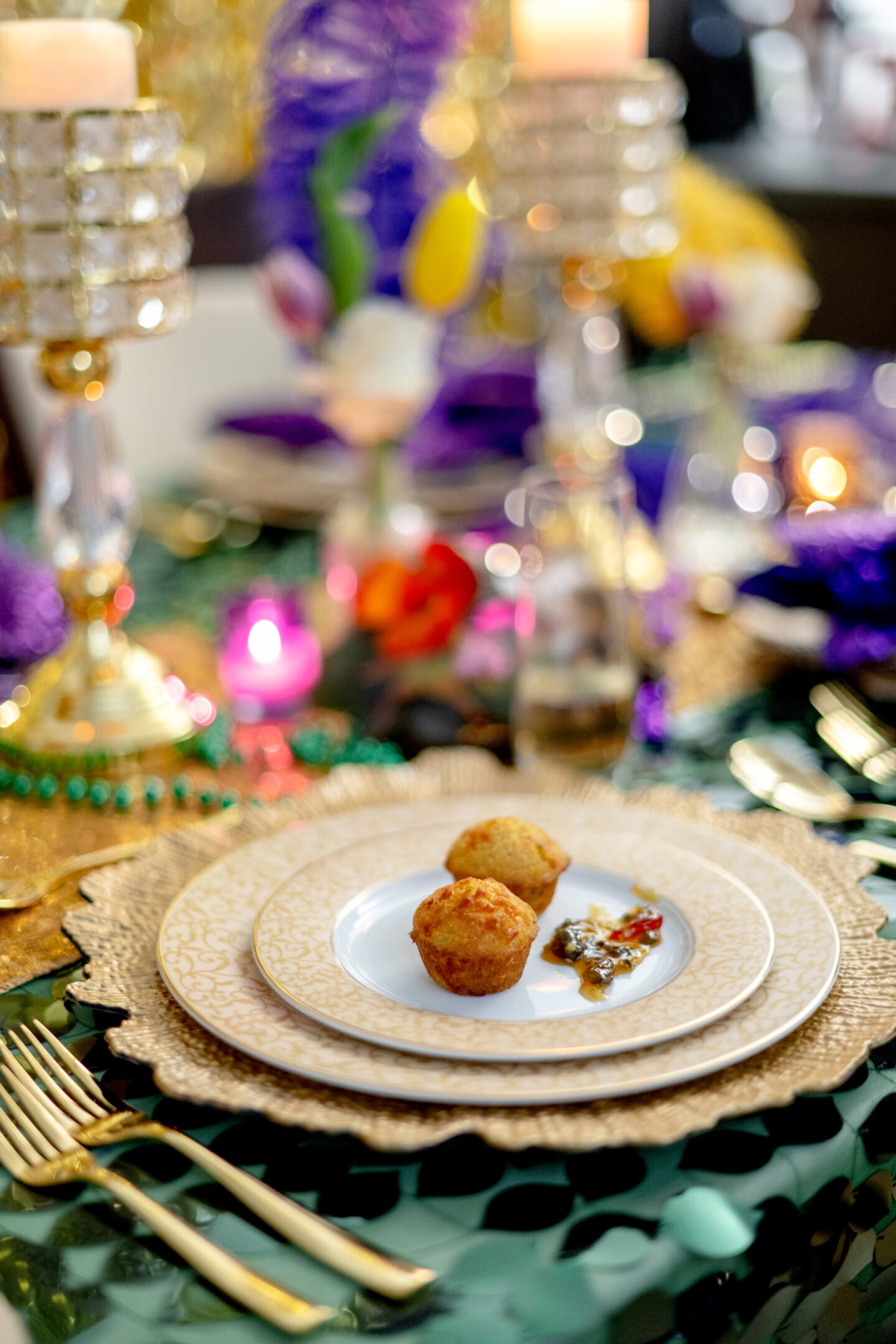 Mardi Gras Party Ideas. Mardi Gras Tablescape. Jalapeño Cornbread Muffins.
