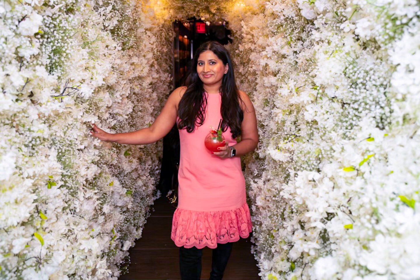 The 6 Best Things to do in the Winter in NYC: Unbelievable One of a Kind Experiences Best Things to do in the Winter in NYC. Enter the White Floral Tunnel at PHD Terrace. Midtown Rooftop. Dream Hotel.