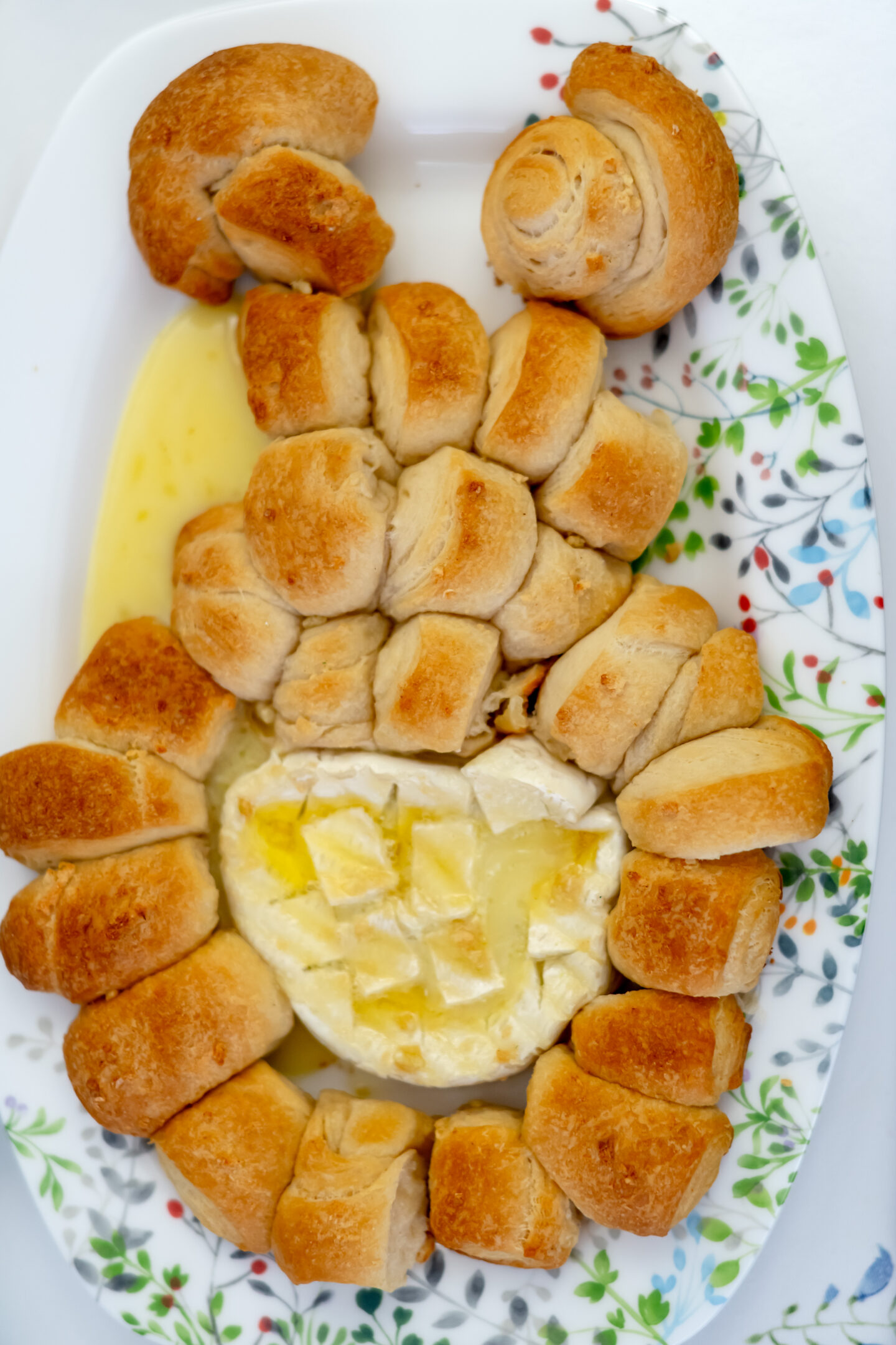 17 Gorgeous Easter Table Ideas with the Mikasa Tivoli Garden Collection Easter Table Ideas. Mikasa Tivoli Garden Collection. Baked Brie Bunny.