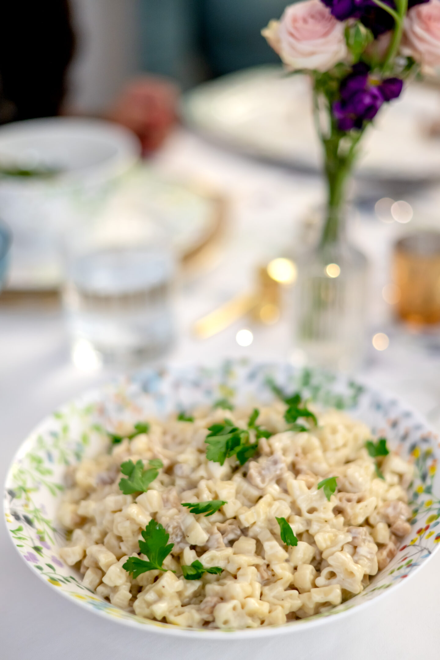 17 Gorgeous Easter Table Ideas with the Mikasa Tivoli Garden Collection Easter Table Ideas. Mikasa Tivoli Garden Collection. Easter Tablescape. Bunny Pasta.