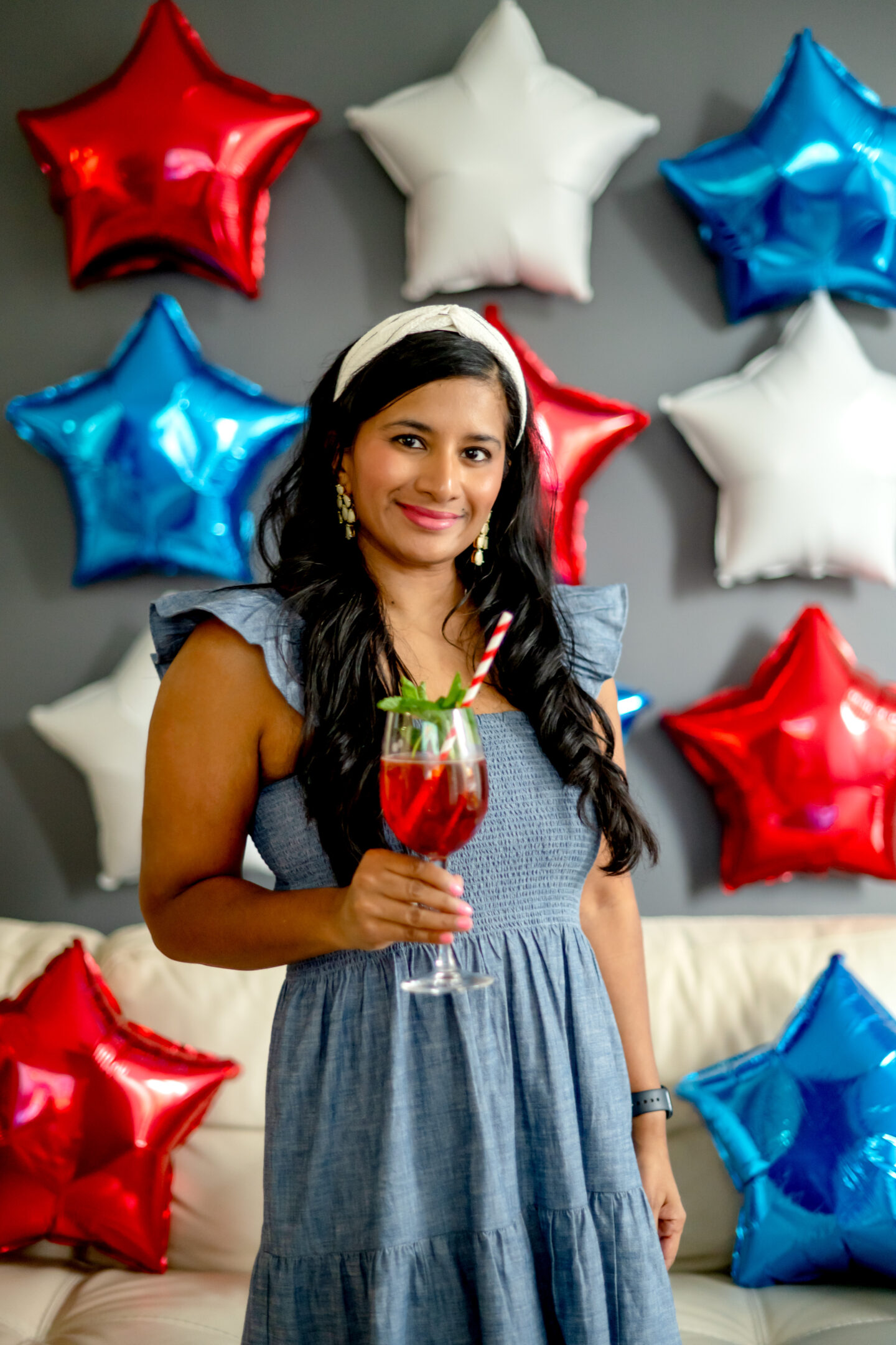 10 Gorgeous Nautical Theme Party Decor Ideas That Will Float Your Boat Star balloons. July 4th party. Balloon Backdrop.