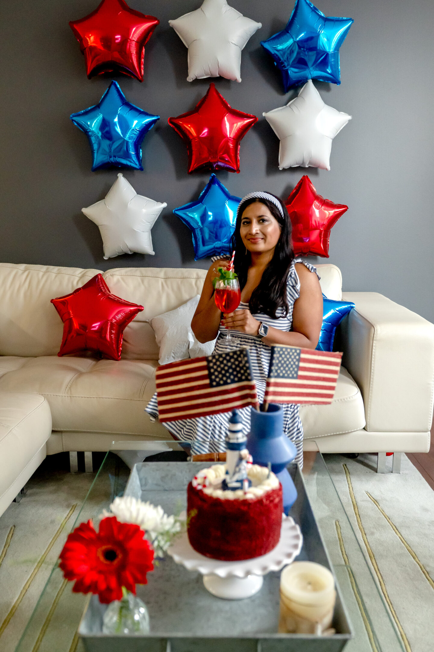 10 Gorgeous Nautical Theme Party Decor Ideas That Will Float Your Boat Star balloons. July 4th party. Balloon Backdrop.