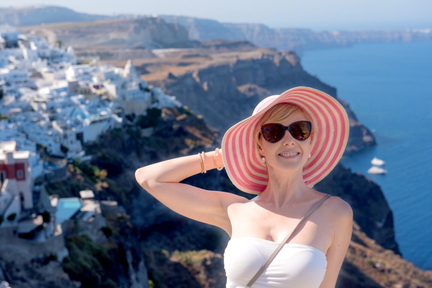 3-Day Santorini Guide: The Best Santorini Resorts, Activities and Food for an Unforgettable Island Adventure.