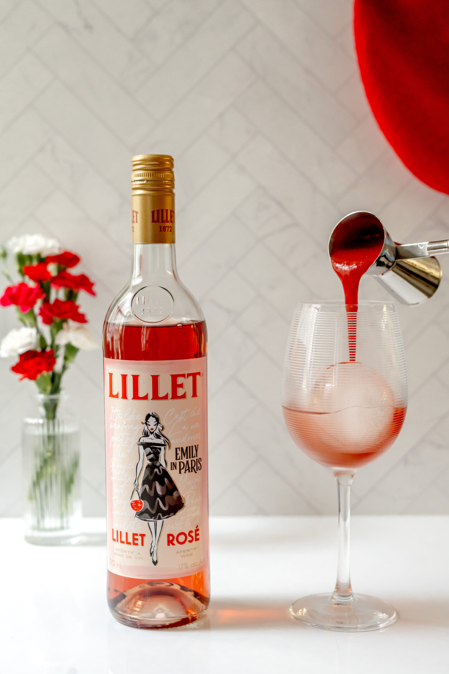Delicious 5-Ingredient Lillet Spritz Recipe to Sip Like Emily in Paris Emily in Paris. Lillet Spritz. Emily Lillet Royale.