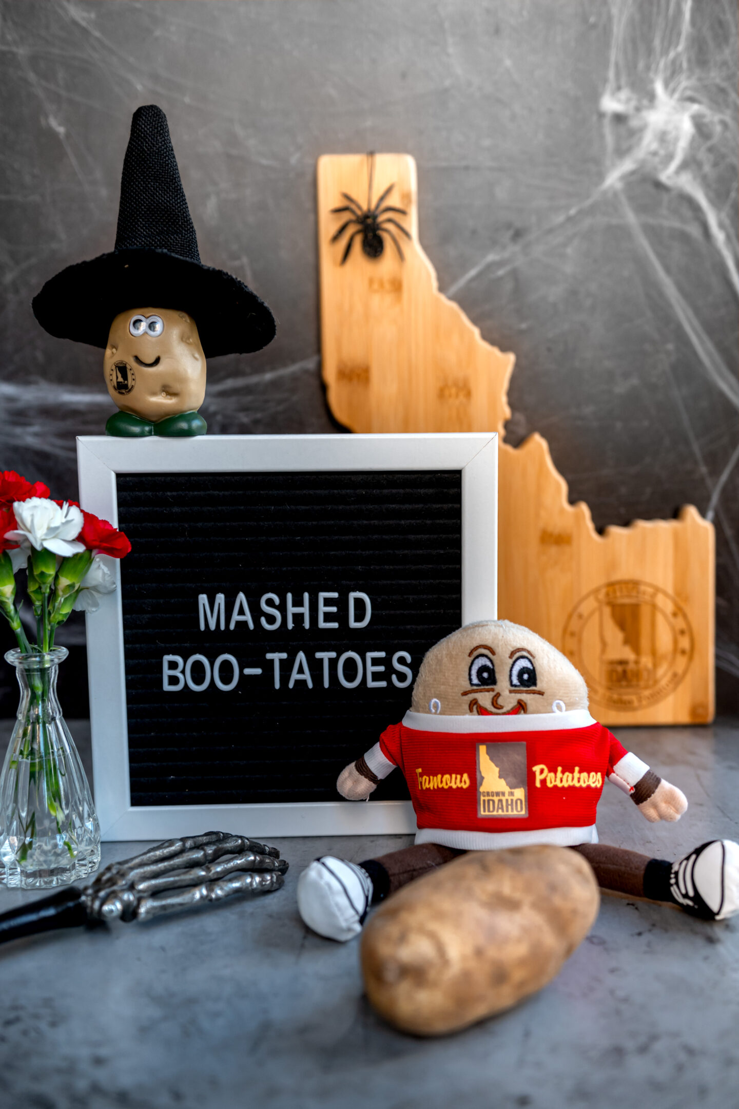 Spooktacular Halloween Potatoes: Delicious 7-Ingredient Mashed Boo-tatoes. Idaho Potatoes. 