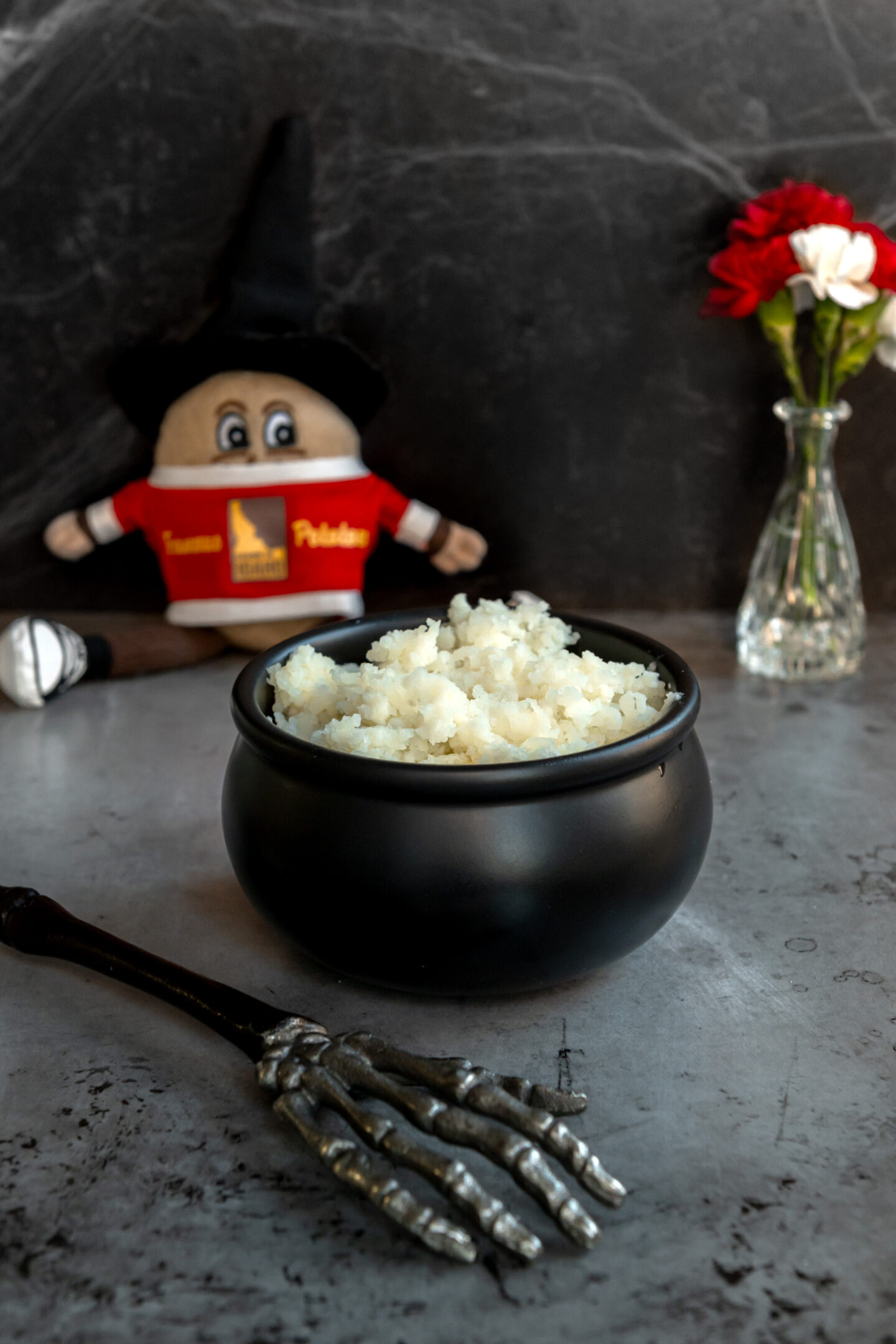 Spooktacular Halloween Potatoes: Delicious 7-Ingredient Mashed Boo-tatoes. Idaho Potatoes. 