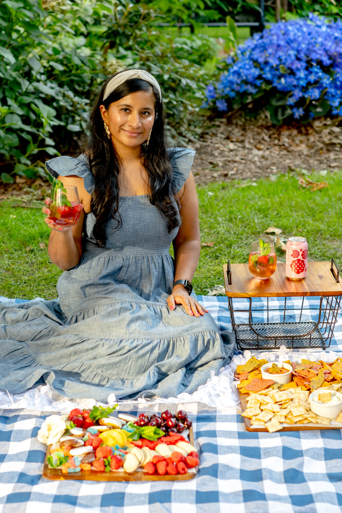 Elevate Your Summer Picnic with The 10 Best Picnic Essentials Summer Picnic.