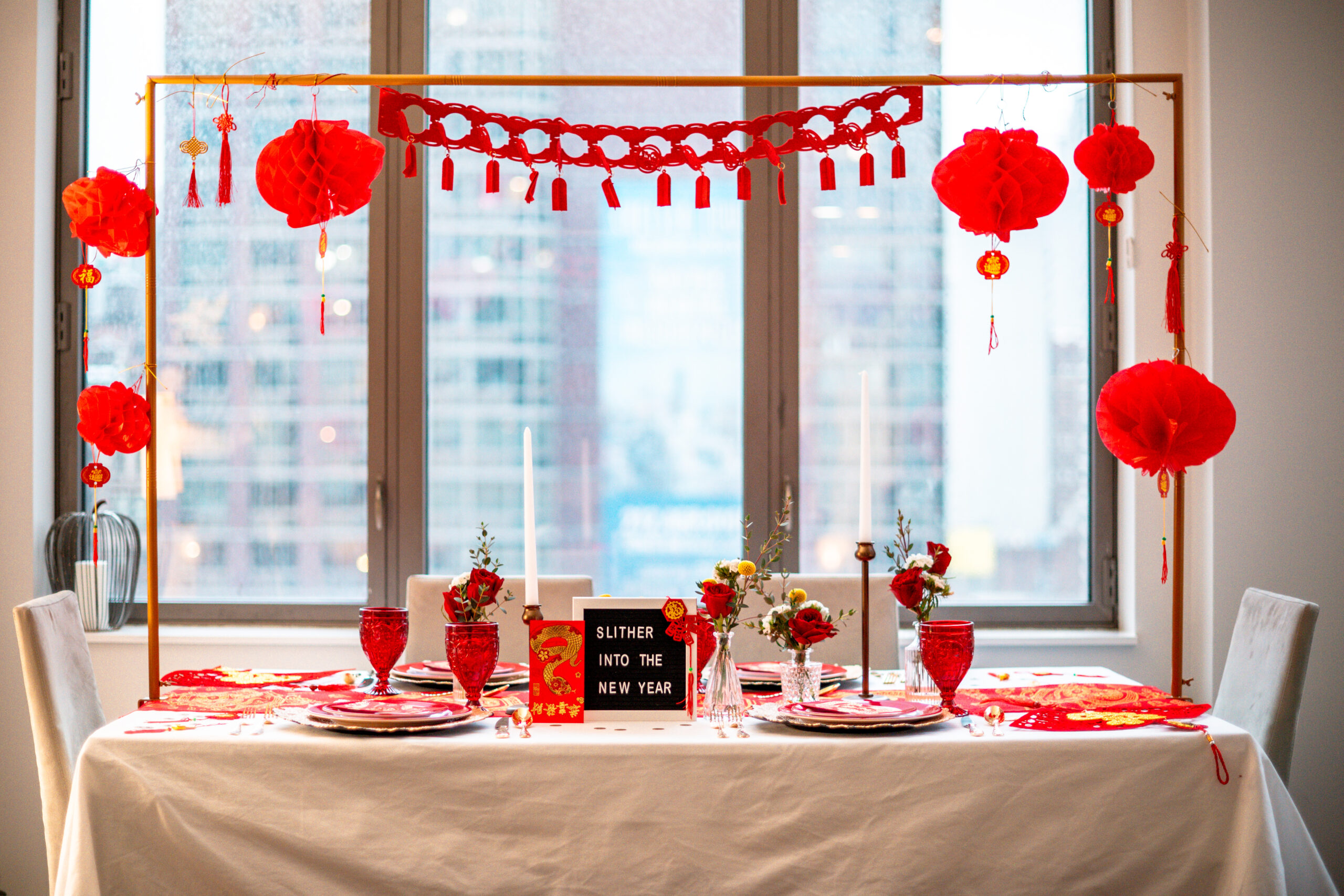 Year of the Snake Chinese New Year Party: 10 Creative Ideas to Wow Your Guests Year of the Snake Chinese New Year party. Chinese New Year Tablescape.