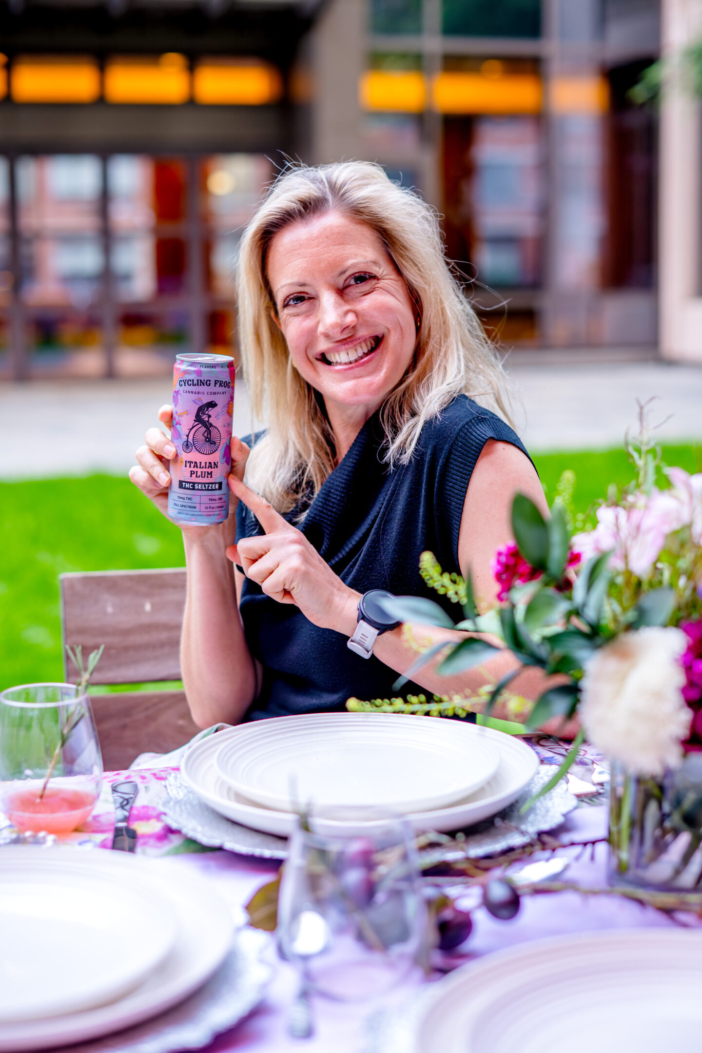 Best Ideas for an Italian Dinner Party: Delicious 4 Course Plum Dinner Party Ideas for an Italian dinner party: Guests holding Cycling Frog Italian Plum