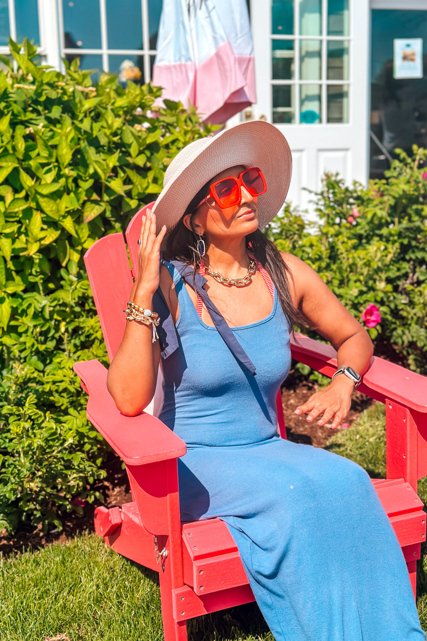NANTUCKET TRAVEL GUIDE: LAWN CHAIR