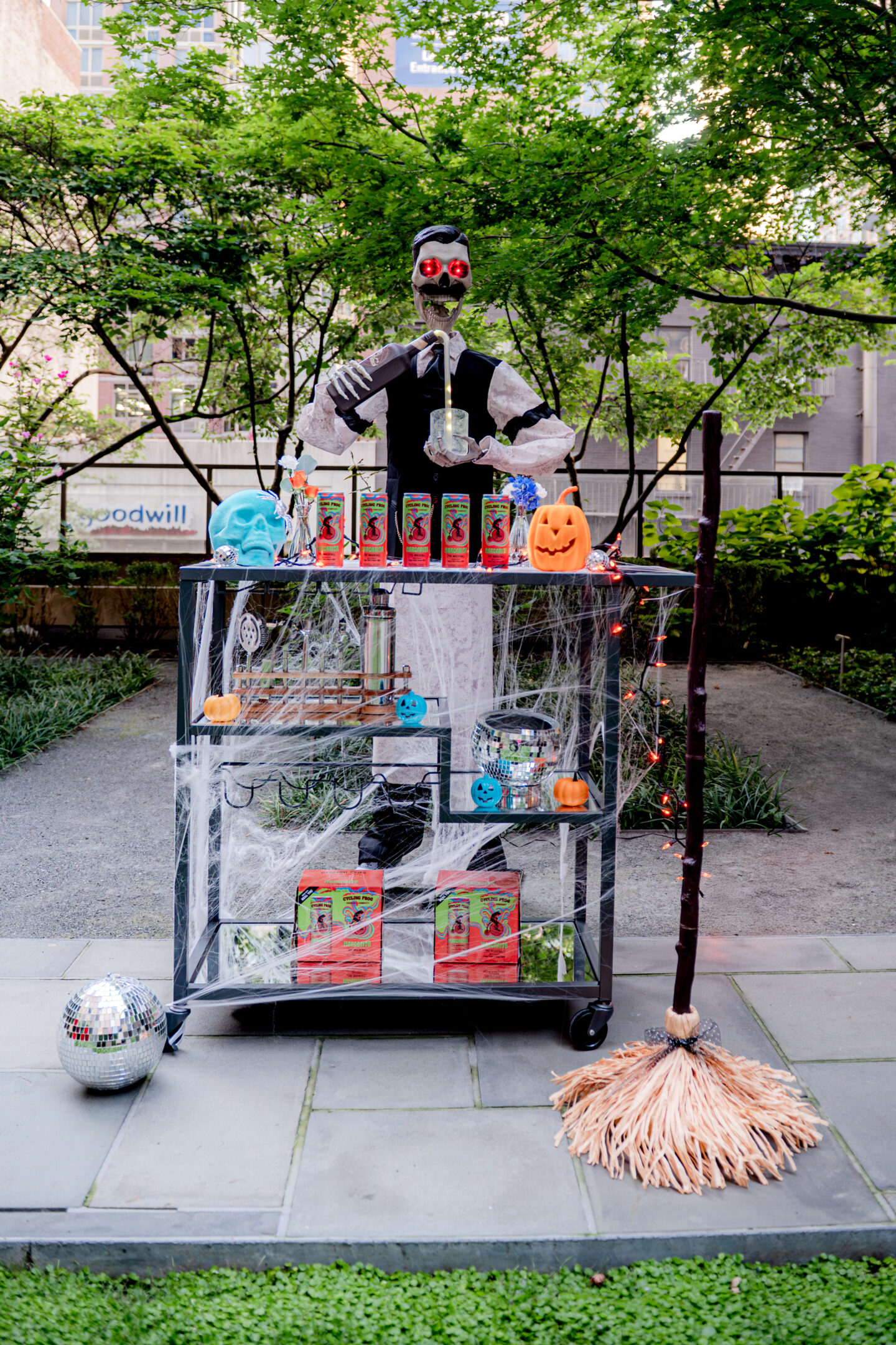 Summerween Party: Dean the Deathologist serving Cycling Frog Margaritas
