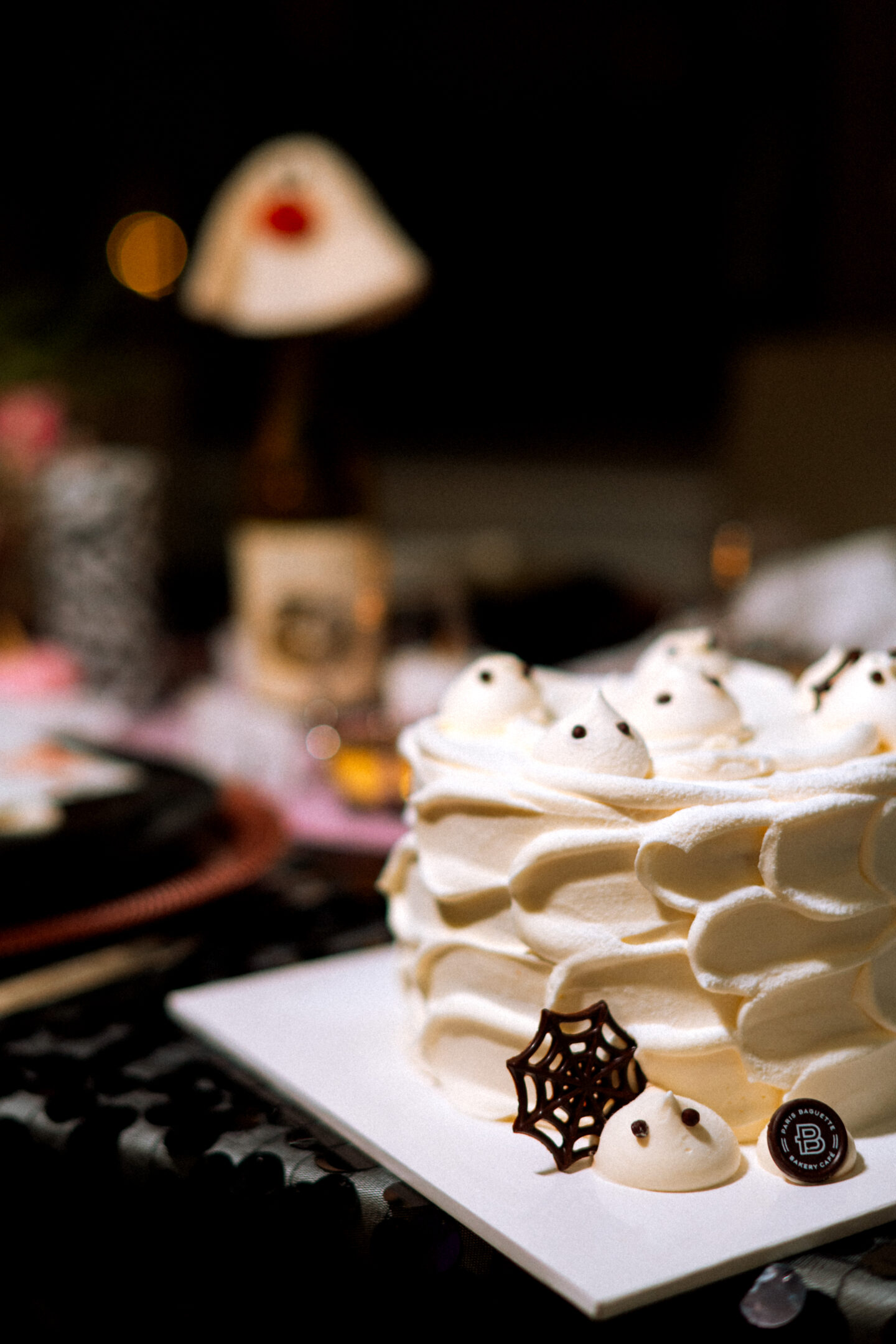 Halloween Dinner Ideas: Vanilla Scream Cake. Adult Halloween Party Menu. Paris Baguette. 