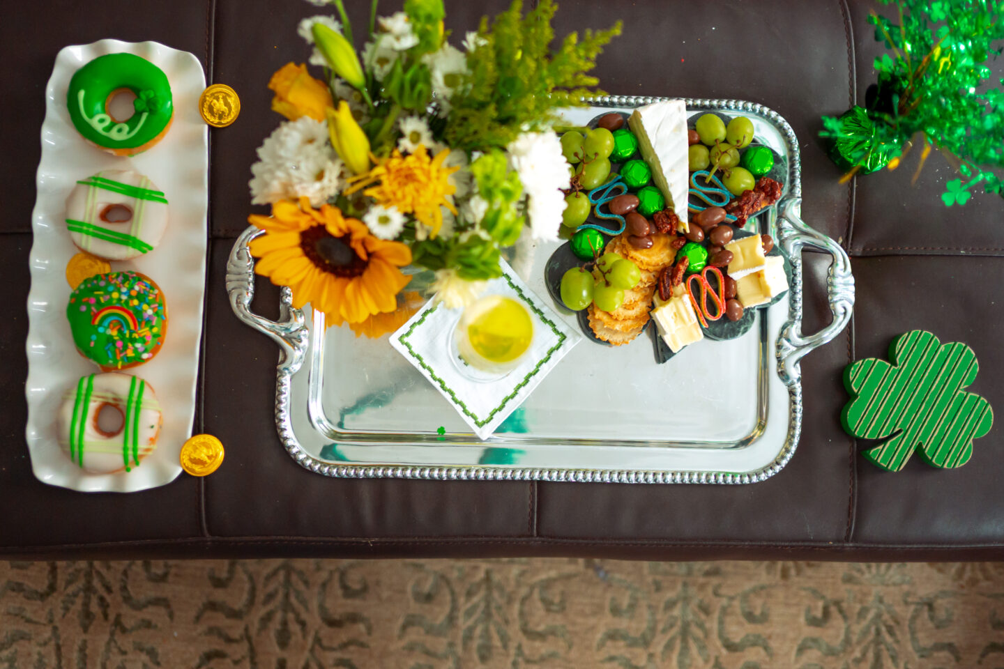St. Patrick’s Day Decor Ideas. Alize. St. Paddy's Food. Saint Paddy's Day drinks. 
