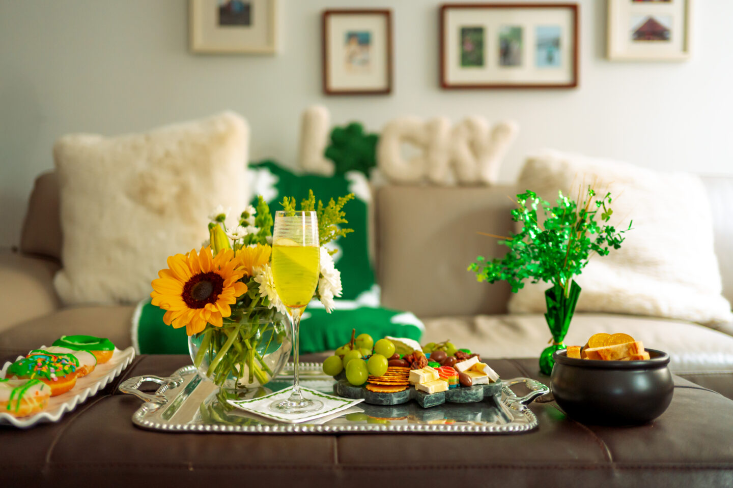 St. Patrick’s Day Decor Ideas. Alize. St. Paddy's Food. Saint Paddy's Day drinks. 